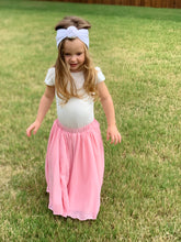 Load image into Gallery viewer, White Velvet TopKnot